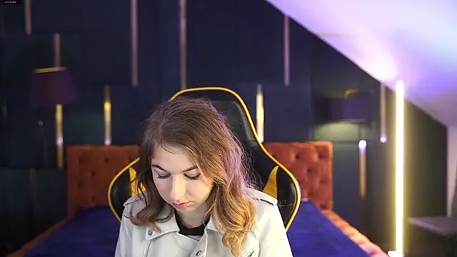 Snapshot of Inessa_Song chatting on March 2025 11:25:02 AM Inessa Song online show from March 2025 11:25:02 AM