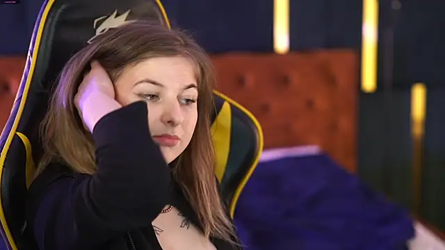 Snapshot of Inessa_Song chatting on March 2025 05:49:02 PM Inessa Song online show from March 2025 05:49:02 PM