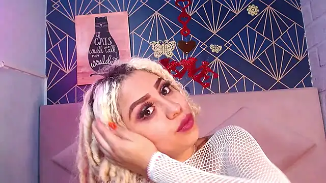 Lucy White   online show from February 2025 12:58:01 AM