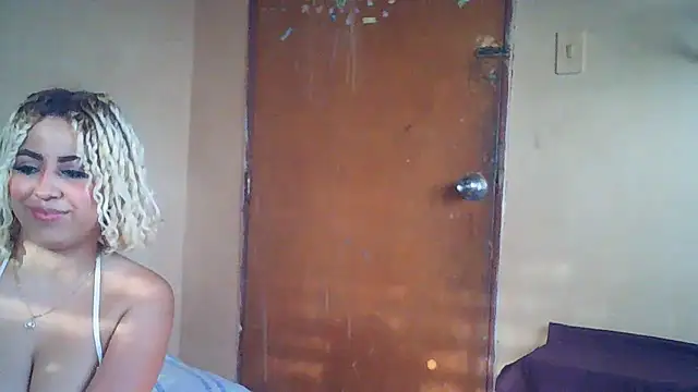 Lucy White   online show from March 2026 09:17:01 PM