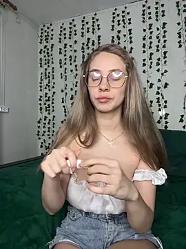 Kitty Katrine online show from February 2025 01:53:02 PM