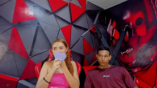 Hana and Zeta online show from December 2025 12:14:02 PM