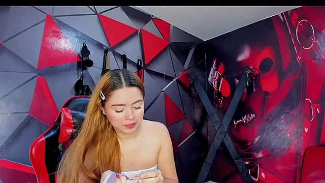 Hana and Zeta online show from February 2026 12:21:01 PM