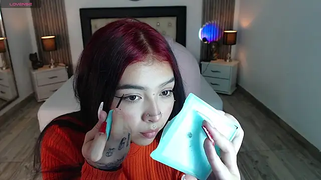 pettit courtny online show from January 2025 03:47:01 AM