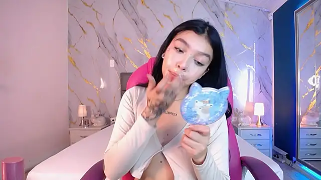 pettit courtny online show from March 2025 07:49:02 PM