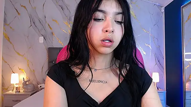 pettit courtny online show from March 2025 08:05:02 PM