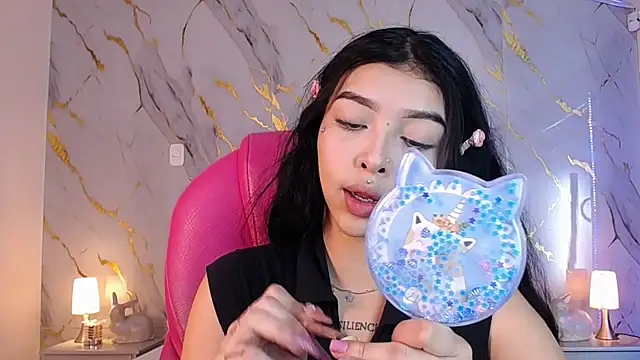 pettit courtny online show from March 2025 07:40:01 PM