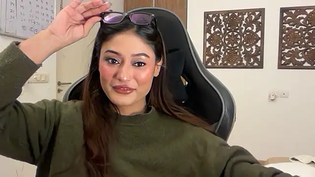 GoddessAnna online show from November 2025 04:33:01 PM