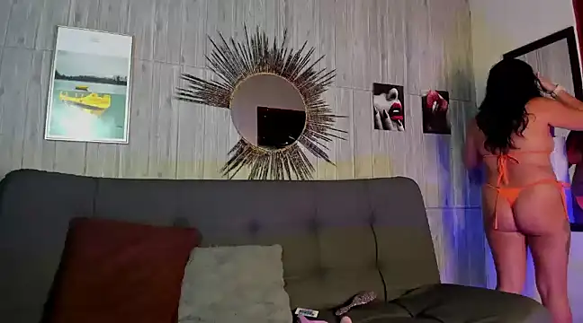 Snapshot of karla_999 chatting on December 2024 01:15:02 AM karla 999 online show from December 2024 01:15:02 AM