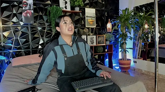 Snapshot of karla_999 chatting on September 2025 12:12:02 AM karla 999 online show from September 2025 12:12:02 AM