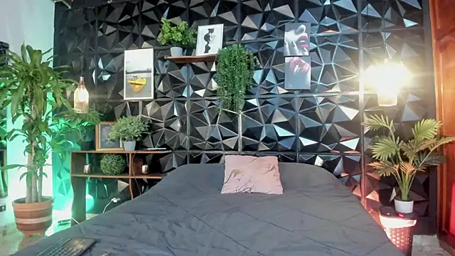 Snapshot of karla_999 chatting on October 2025 12:11:01 AM karla 999 online show from October 2025 12:11:01 AM