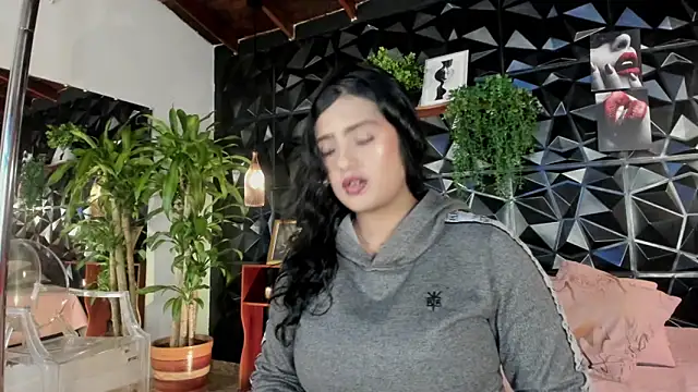 Snapshot of karla_999 chatting on October 2025 11:40:02 PM karla 999 online show from October 2025 11:40:02 PM