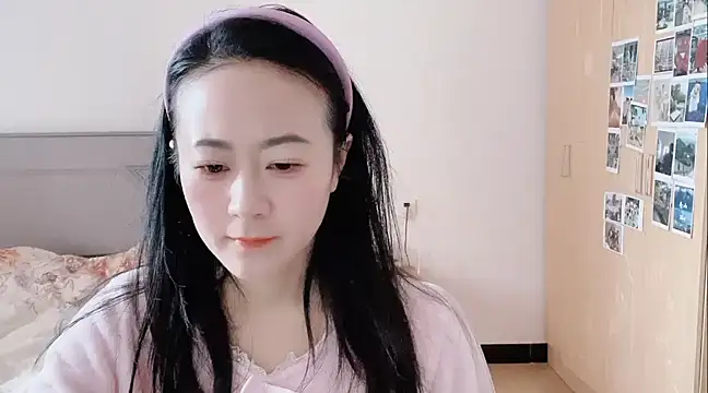 fanfan-FF online show from February 2025 02:06:02 AM