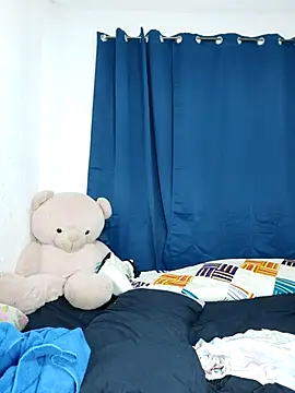 azulzulix online show from February 2026 12:30:02 AM