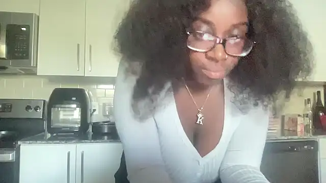 AveryJ99 online show from March 2025 09:56:01 PM