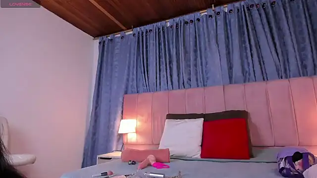 x milu online show from February 2025 04:04:01 PM