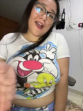 CinnamonCookiez online show from December 2024 05:37:01 AM