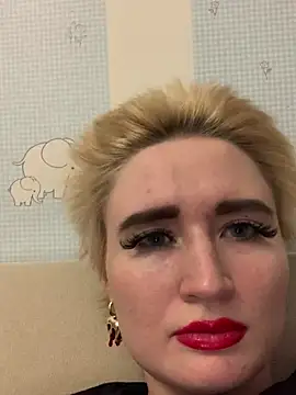 Charlotteeroseee online show from February 2025 03:53:01 PM