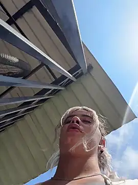 Snapshot of Tusumisahot chatting on March 2026 07:05:01 PM Tusumisahot online show from March 2026 07:05:01 PM