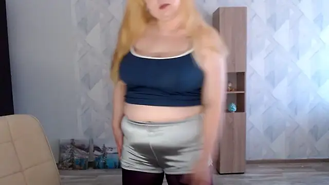 Melina Hot9 online show from September 2025 04:45:02 AM