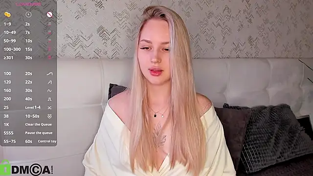 Carol  Cox online show from October 2025 11:13:02 PM