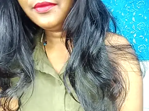 Snapshot of Muktha chatting on March 2026 12:05:01 AM Muktha online show from March 2026 12:05:01 AM