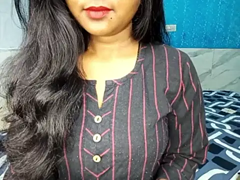 Snapshot of Muktha chatting on April 2026 03:33:02 AM Muktha online show from April 2026 03:33:02 AM