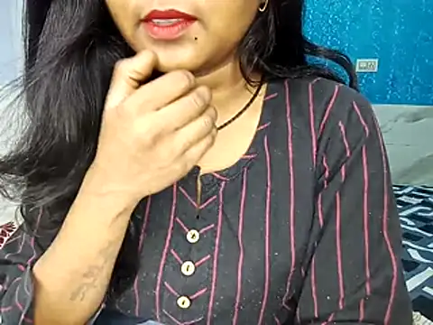 Snapshot of Muktha chatting on May 2026 08:08:02 AM Muktha online show from May 2026 08:08:02 AM