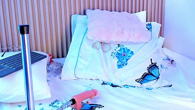 zoe rivers online show from January 2025 08:21:02 PM