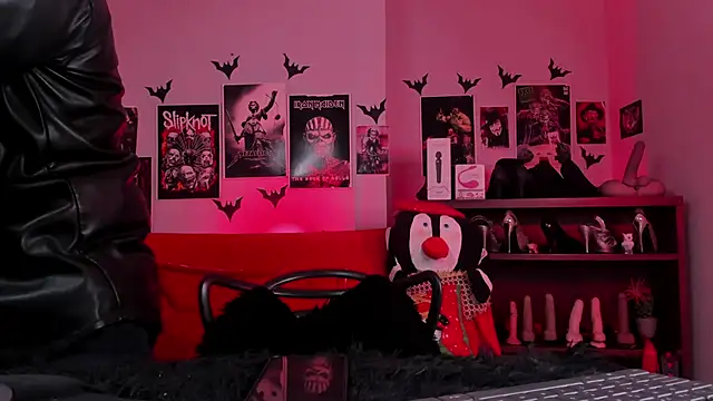 lilith-deveraux online show from December 2025 04:48:02 PM