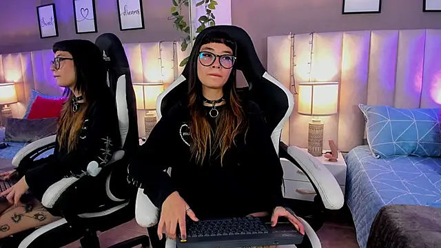 dayanne07 online show from November 2025 10:14:02 PM