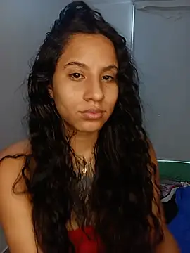 Snapshot of Karii-R chatting on July 2026 04:00:01 PM Karii-R online show from July 2026 04:00:01 PM