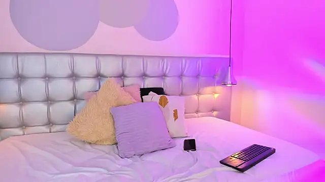 Snapshot of Axel_brunette1 chatting on January 2025 07:48:02 PM Axel brunette1 online show from January 2025 07:48:02 PM