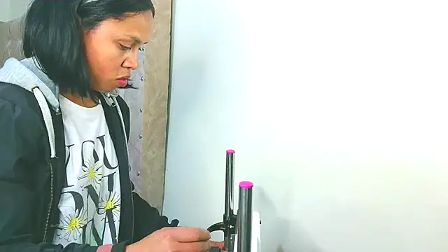 Samary thomas online show from October 2025 01:14:01 AM