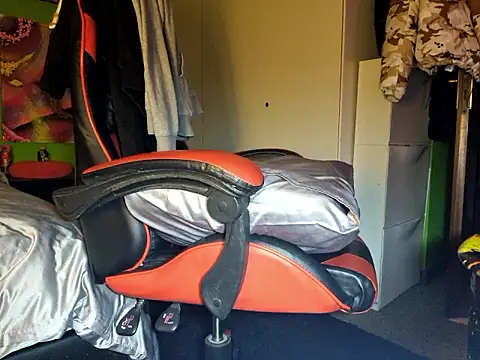 MASTERBULLY online show from November 2025 01:41:02 AM