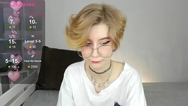 Angel Jules online show from February 2025 11:10:02 AM