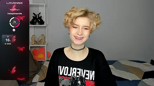 Angel Jules online show from September 2025 01:00:01 AM