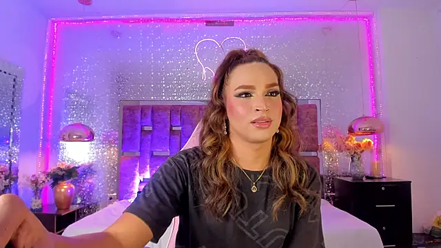 KylieVictoria online show from November 2025 03:39:02 AM