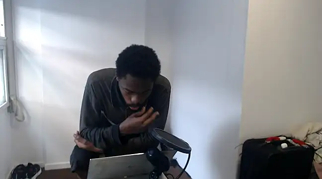 Snapshot of Mastertopdome chatting on February 2025 07:37:02 PM Mastertopdome online show from February 2025 07:37:02 PM