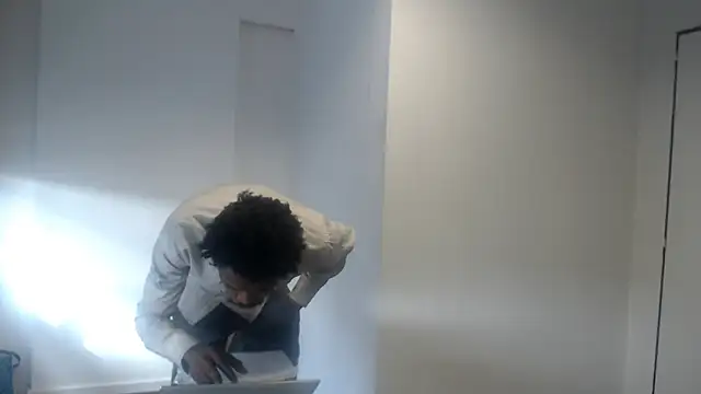 Snapshot of Mastertopdome chatting on September 2025 06:44:02 PM Mastertopdome online show from September 2025 06:44:02 PM