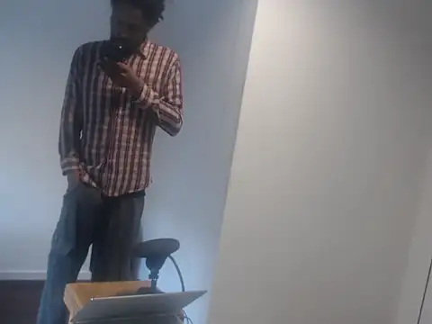 Snapshot of Mastertopdome chatting on October 2025 12:58:01 PM Mastertopdome online show from October 2025 12:58:01 PM