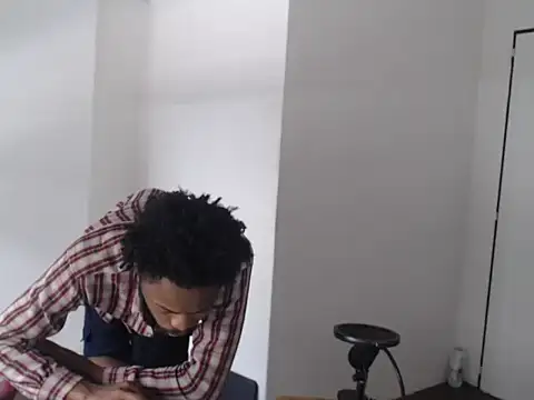 Snapshot of Mastertopdome chatting on November 2025 04:20:01 PM Mastertopdome online show from November 2025 04:20:01 PM