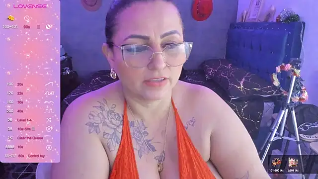 Ivonnee   online show from December 2024 11:33:01 AM