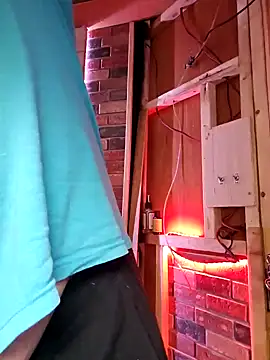 Snapshot of alienbunny chatting on January 2025 09:46:02 PM alienbunny online show from January 2025 09:46:02 PM