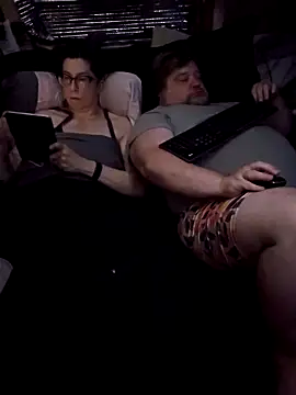 Snapshot of alienbunny chatting on January 2025 05:05:01 AM alienbunny online show from January 2025 05:05:01 AM