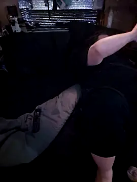 Snapshot of alienbunny chatting on February 2025 04:58:02 AM alienbunny online show from February 2025 04:58:02 AM