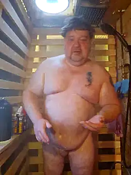 Snapshot of alienbunny chatting on February 2025 05:48:02 PM alienbunny online show from February 2025 05:48:02 PM