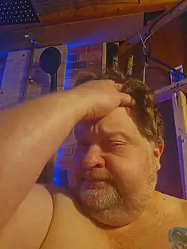 Snapshot of alienbunny chatting on December 2025 04:31:02 AM alienbunny online show from December 2025 04:31:02 AM