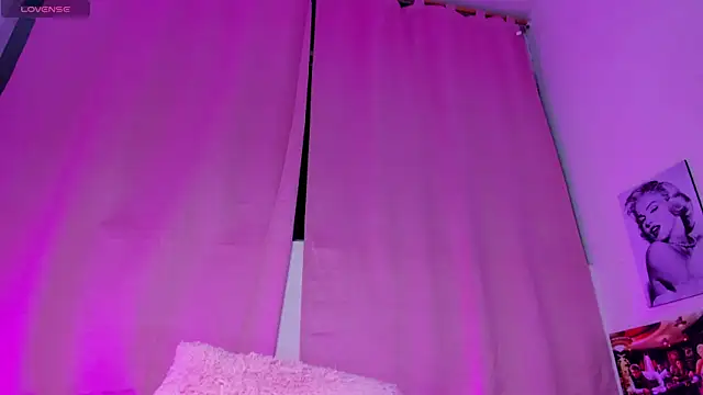 Snapshot of tellmebri chatting on March 2025 08:25:02 AM tellmebri online show from March 2025 08:25:02 AM