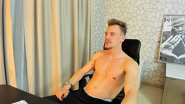 MateoBenjaminX online show from March 2025 07:10:02 PM